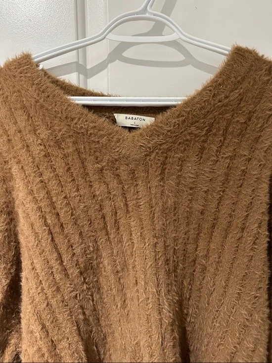Aritzia Babaton Ulmann Sweater - Picture 3 of 7